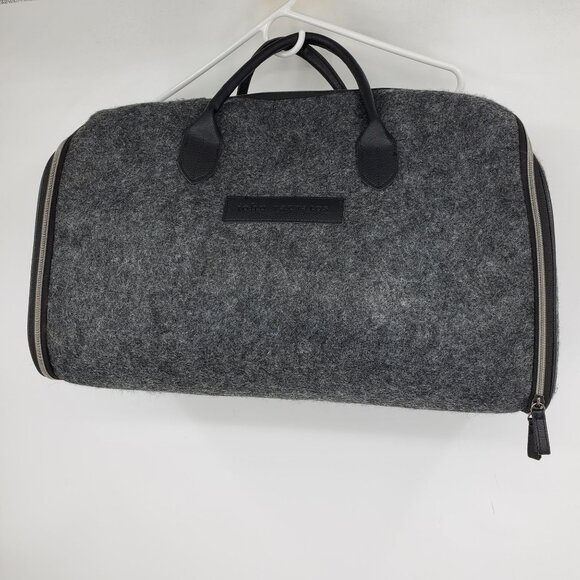 John Varvatos Grey Suit Weekender Zip Up Men's Duffel Travel Bag - Picture 1 of 9